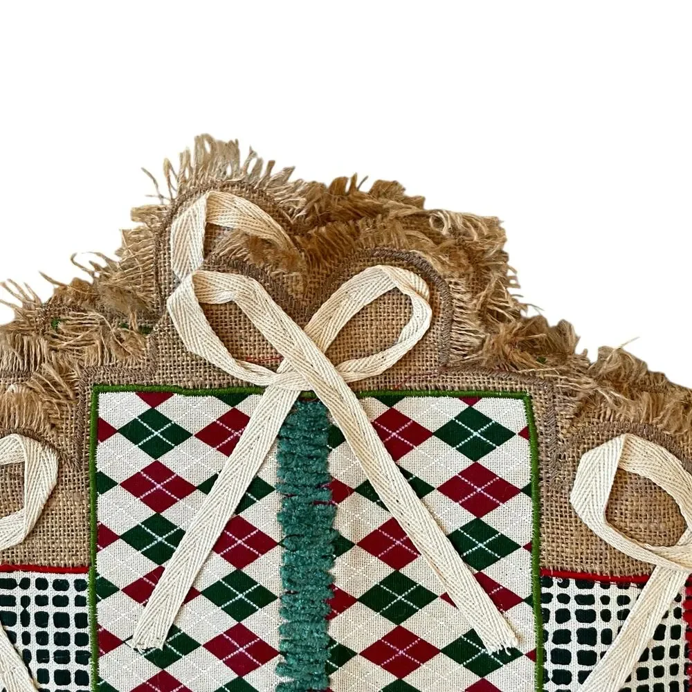 TAHARI Christmas Present Shaped Jute Placemats Set of 4 Holiday 13x19 New